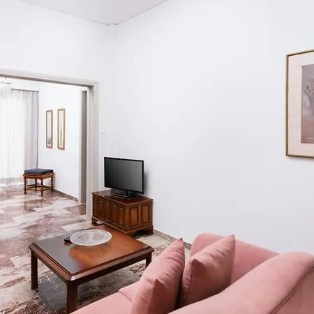 Aleksandra Center Apartment
